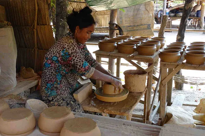 Potier Andong Russey Kampong Chhnang Circuit 5 Cambodge