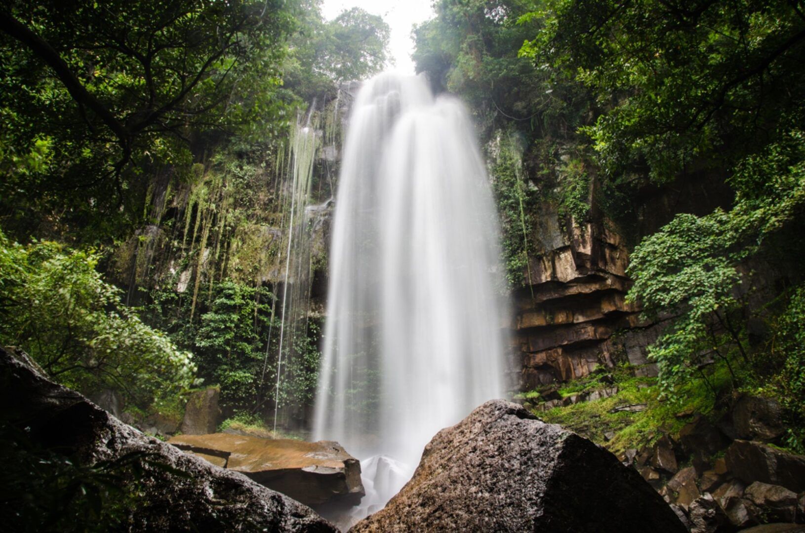 Situé au milieu de la jungle tropicale du Tonlé Sap