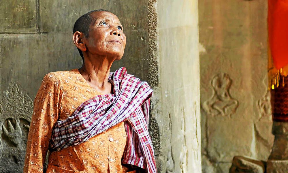 Une vieille Cambodgienne avec son Krama Cambodge